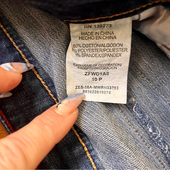 Wranglers Mid Rise Jeans - Picture 6 of 9